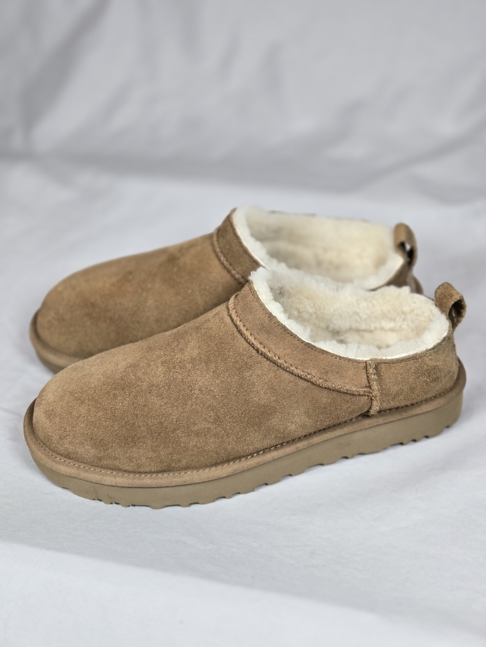 UGG Classic Micro Suede Cozy Boho Minimalist Booties Chestnut Size 10